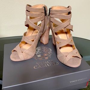 Vince Camuto VC-Sammson, Size 8M, Color Smoke Show Tumbled Buff Goat